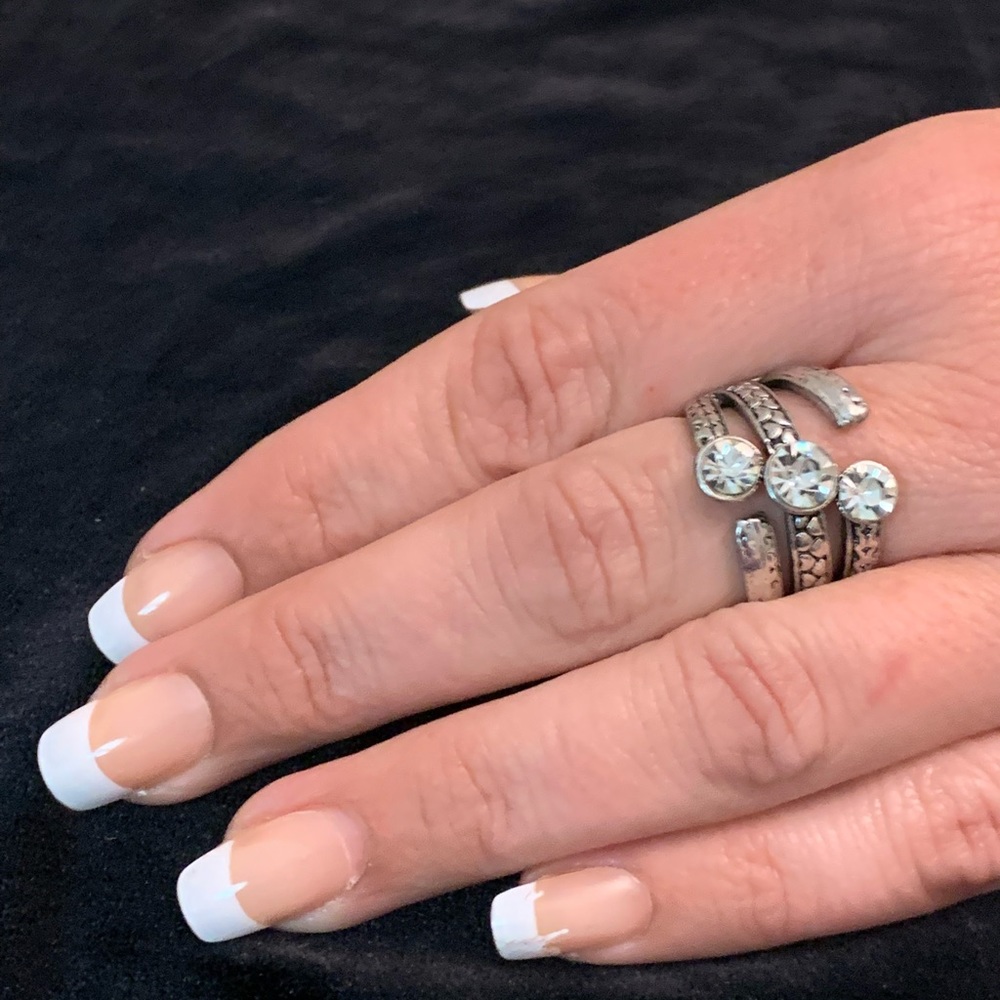 3stone tri-band silver size 7